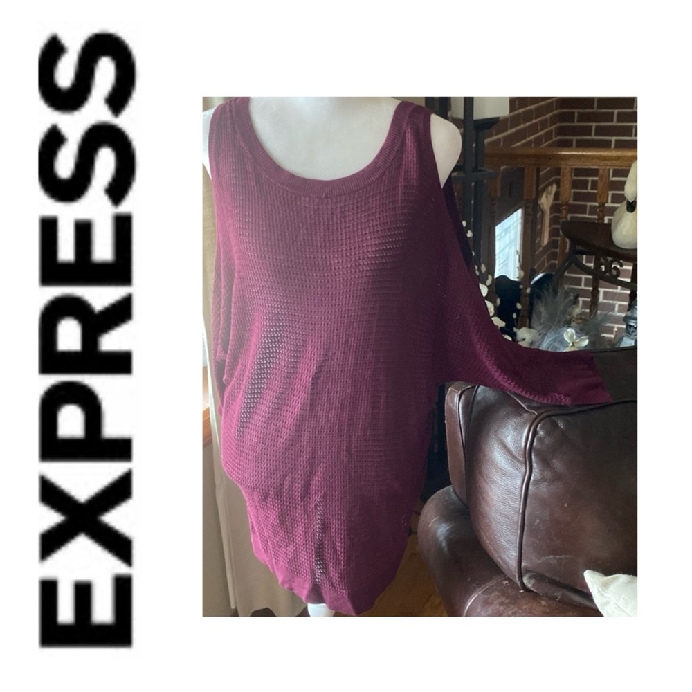 10/$10 EXPRESS Burgundy Overlay Cold Shoulder Rayon Top L New without tags